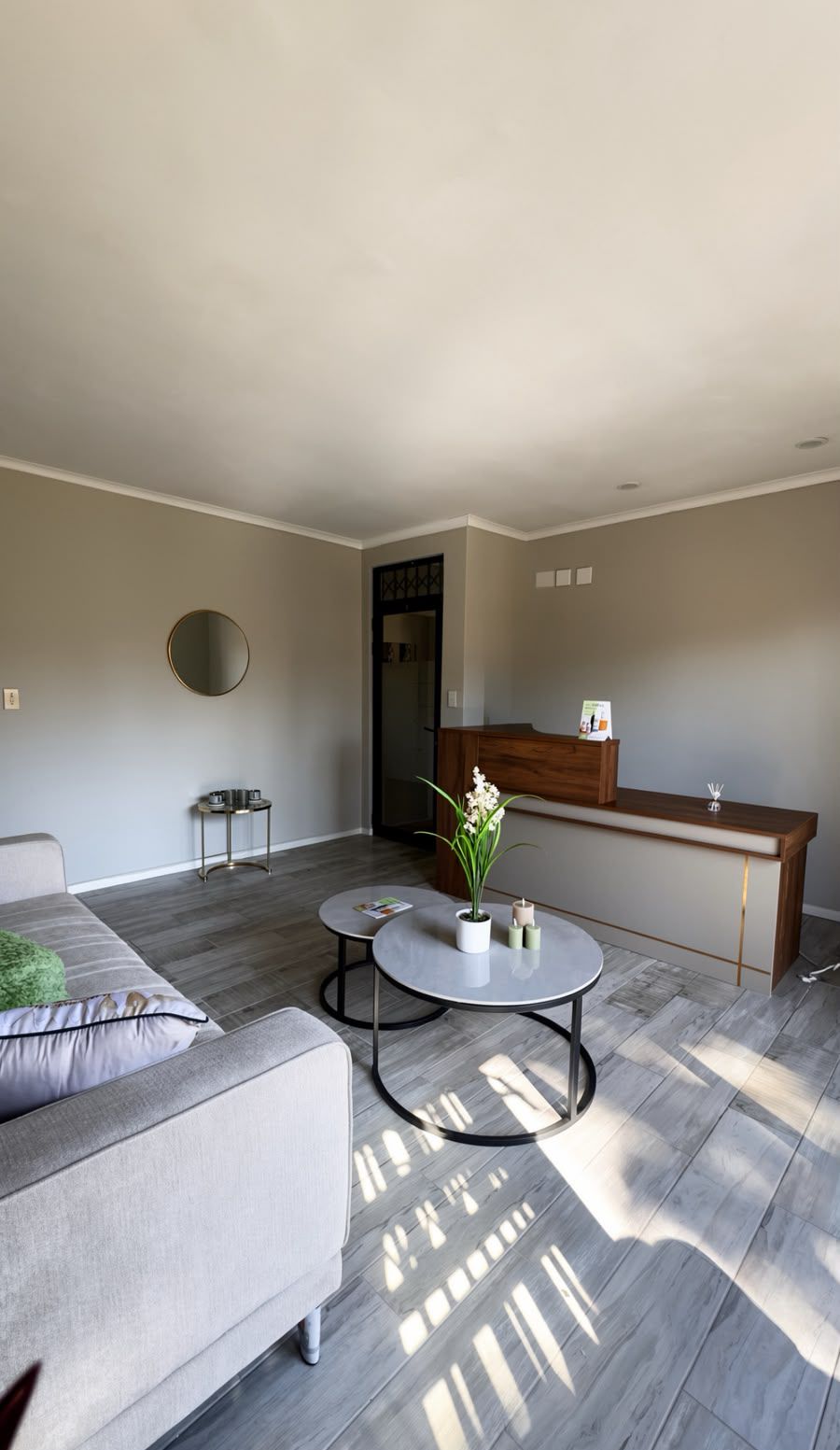 Welcome lounge
